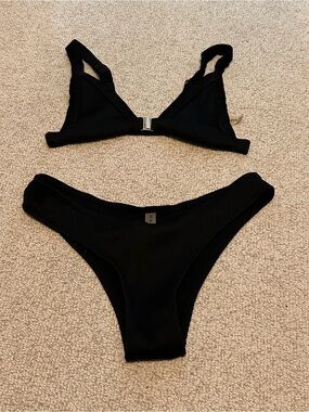 Zaful Black Ribbed Two-Piece Swim Set